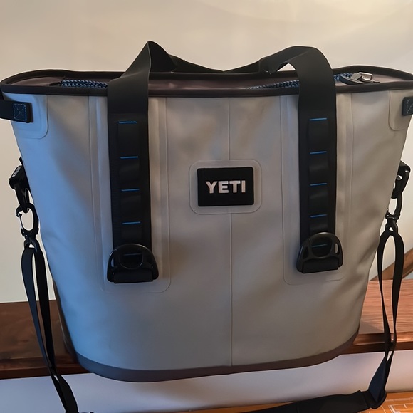 Yeti Hopper 30 - Picture 4 of 8